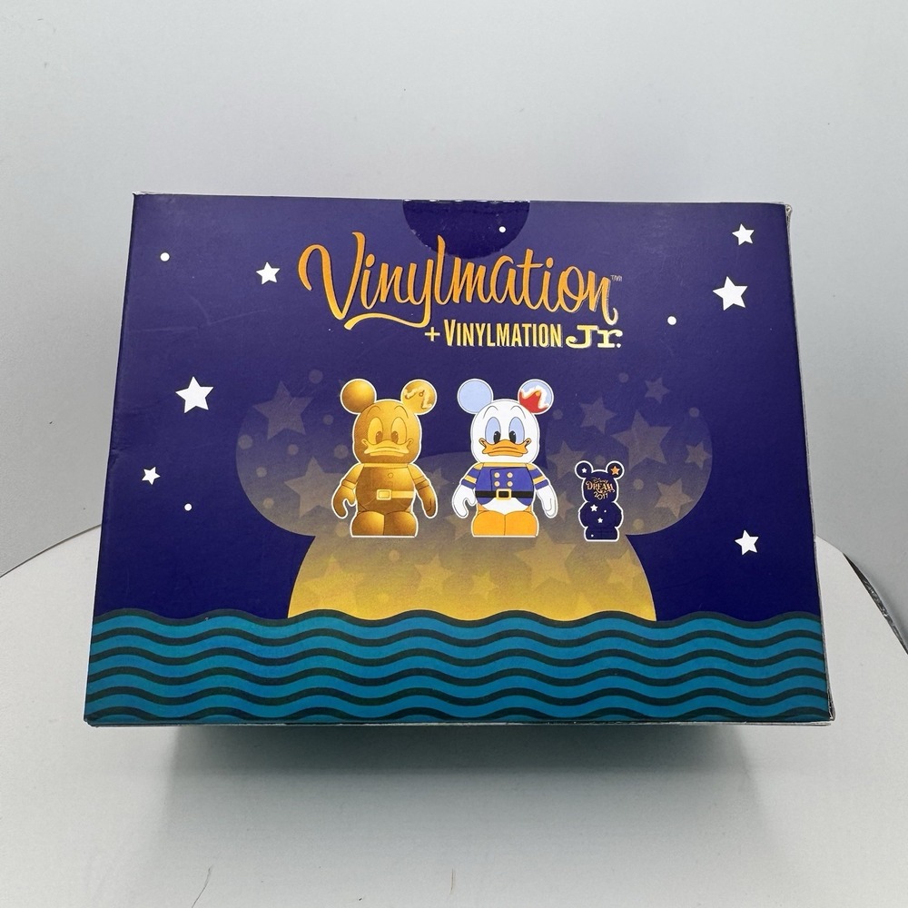 New!! VINYLMATION DREAMCAPTAIN DONALD COMBO PACK NIB | LE 1000 Sealed - Picture 2 of 4